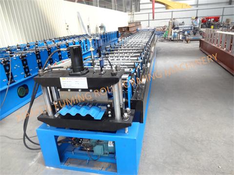 隱藏式墻面板YX390